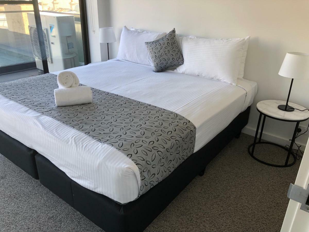 Q Squared Serviced Apartments Melbourne Exterior photo