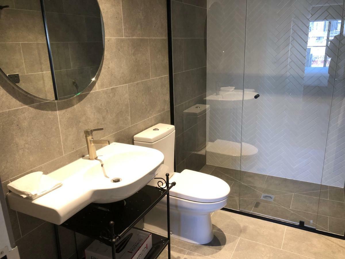 Q Squared Serviced Apartments Melbourne Exterior photo
