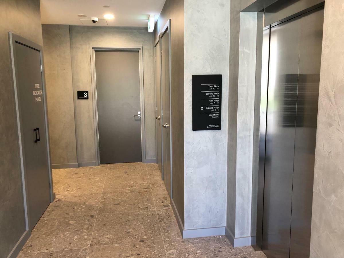 Q Squared Serviced Apartments Melbourne Exterior photo