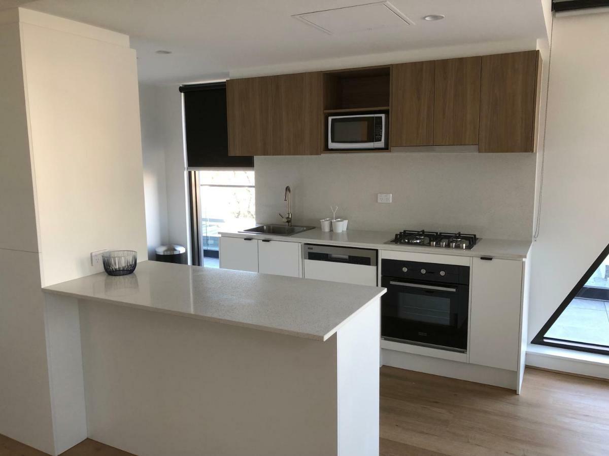 Q Squared Serviced Apartments Melbourne Exterior photo