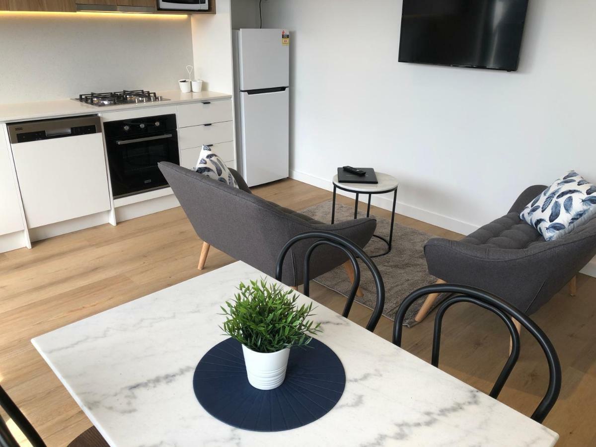 Q Squared Serviced Apartments Melbourne Exterior photo